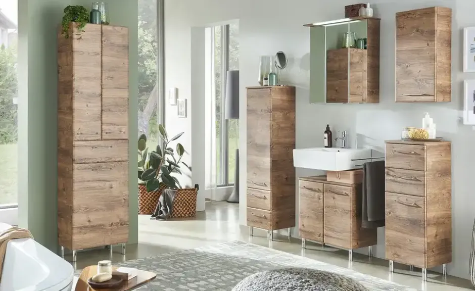 Bad-Wandschrank Friesach