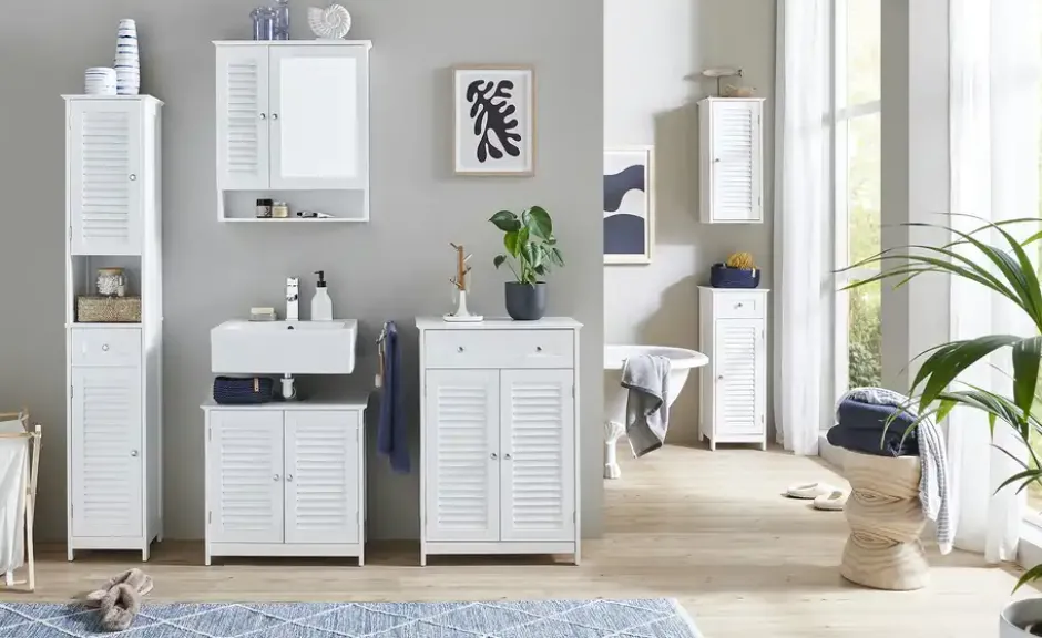 Bad-Wandschrank Klagenfurt