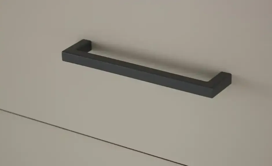 Drehtürenschrank Diver