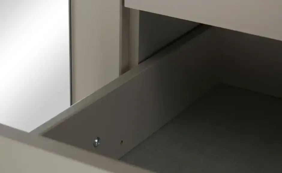 Drehtürenschrank Diver