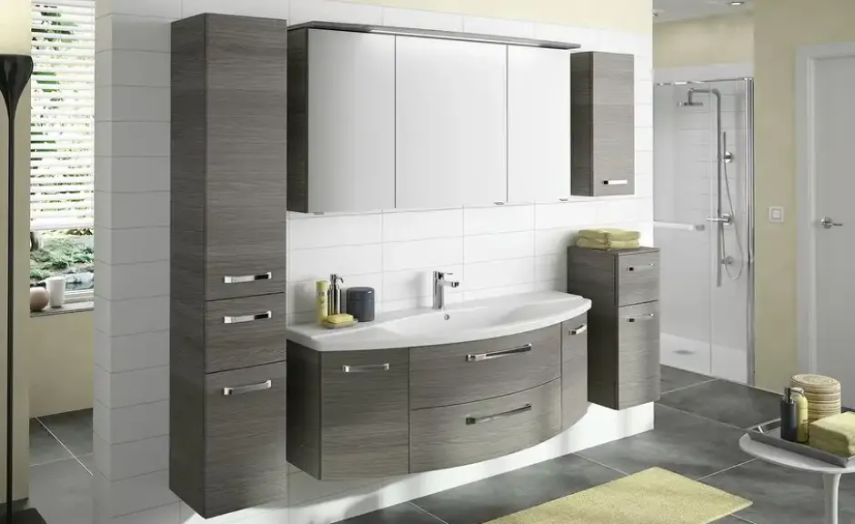 Hochschrank Hard