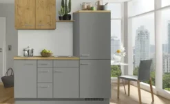 Küchenzeile mit Elektrogeräten Breda
