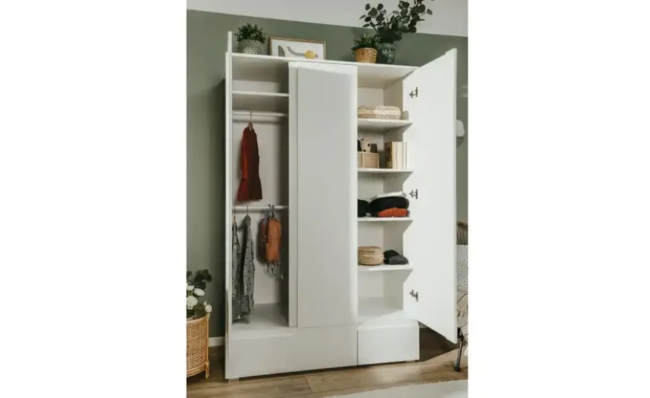 Kleiderschrank Image