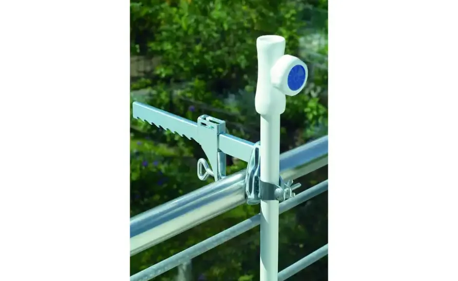 Sonnenschirm-Befestigung für Balkonbrüstung